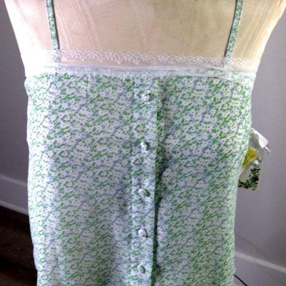 Chelsea & Violet Tops - Cheslea and violet new with tags blouse